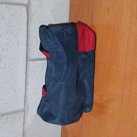 MLB Cleveland Indians Chief Wahoo Tote Bag (has slight defect but usable) (B5) - Picture 3 of 5